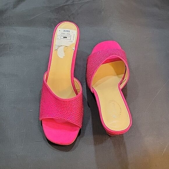 BRAND NEW ATALINA STUDDED EMBELLISHMENTS OPEN TOE SLIP-ON WOMEN"S SANDAL - Picture 4 of 16